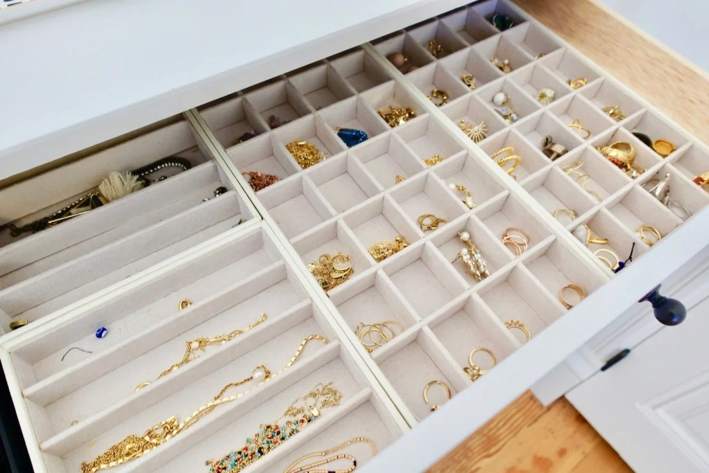 How to Organize Your Jewelry and Make Your Space Shine